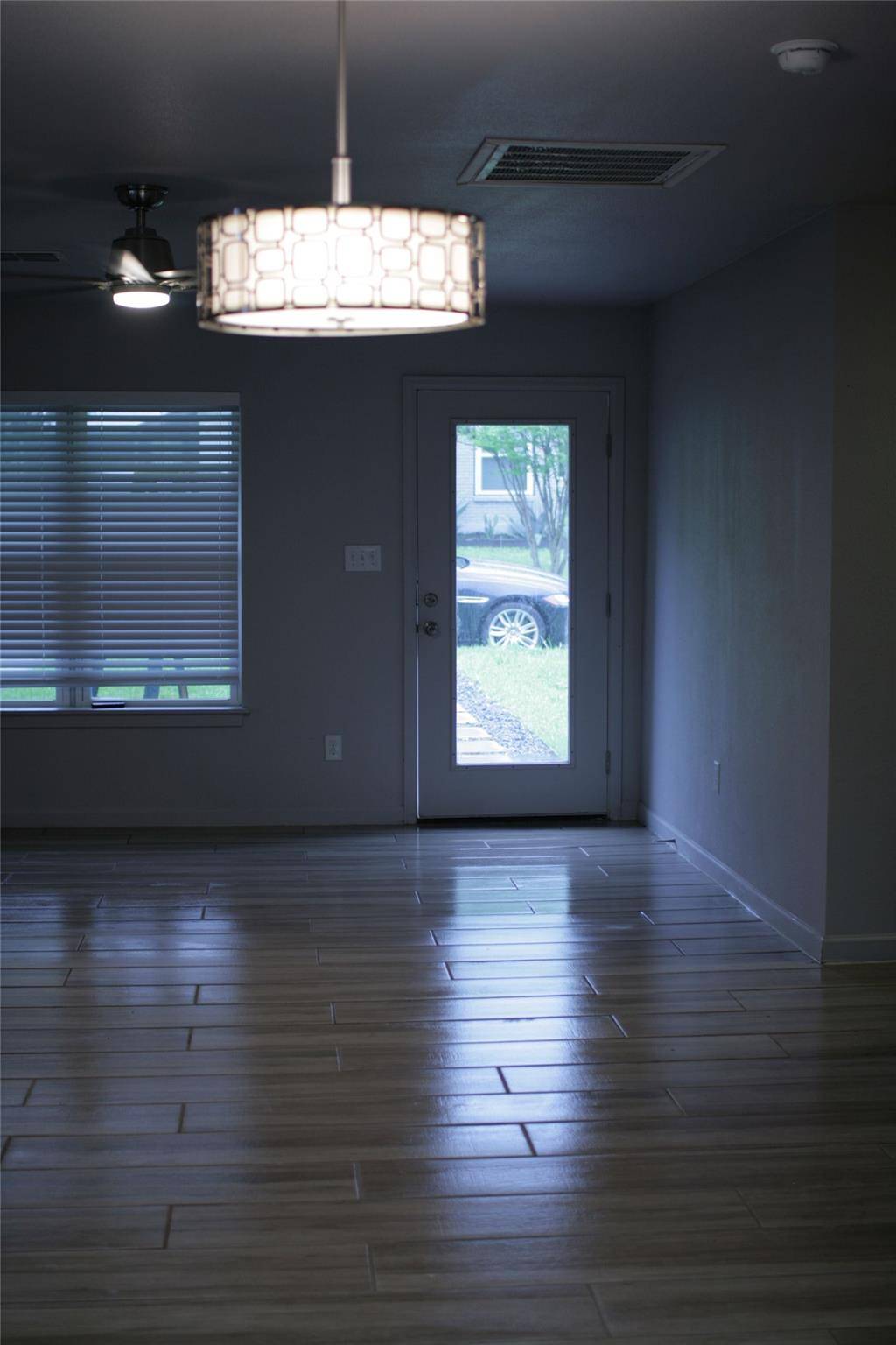 1413 Broadmoor DR, Austin, TX 78723