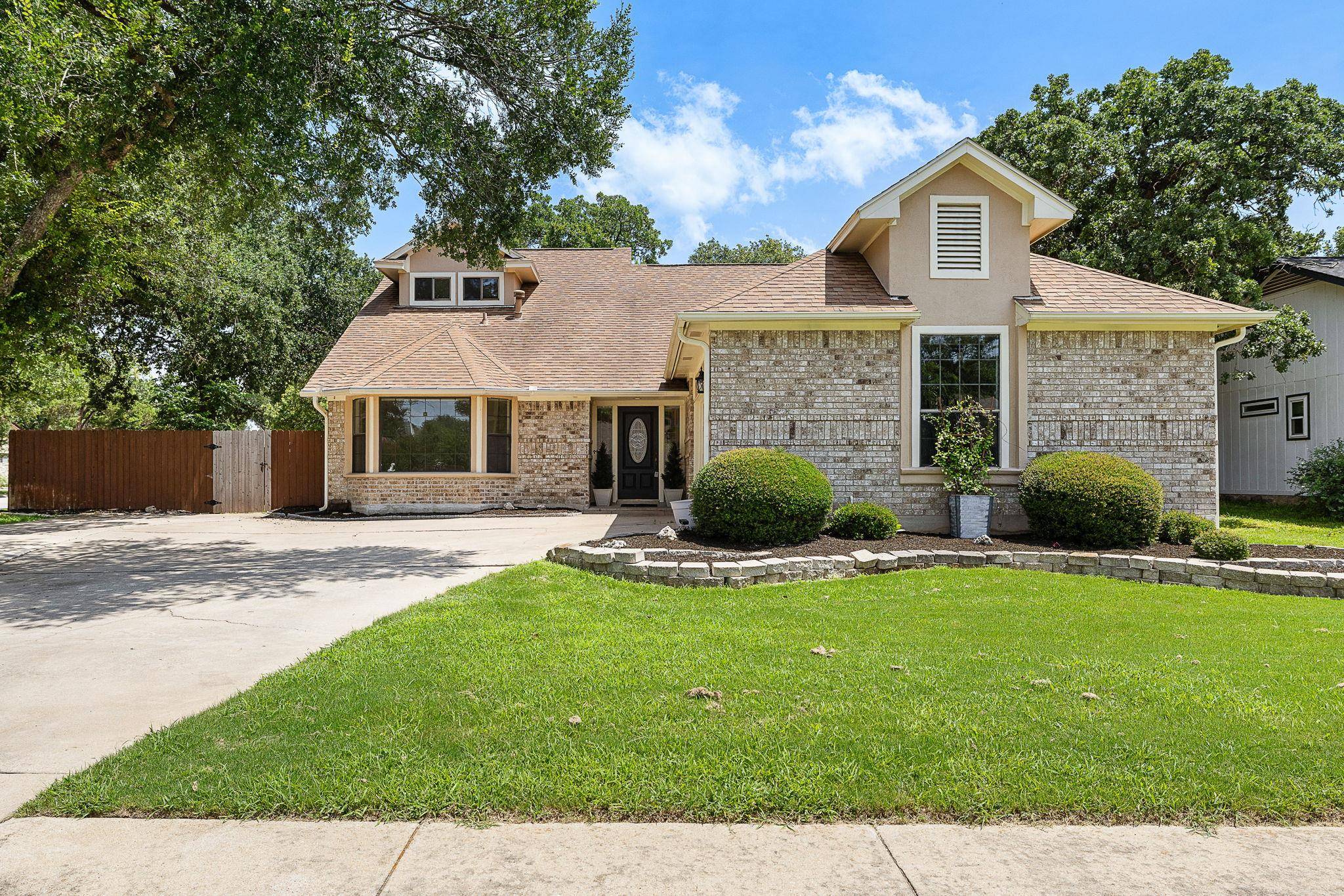 800 Timber TRL, Cedar Park, TX 78613