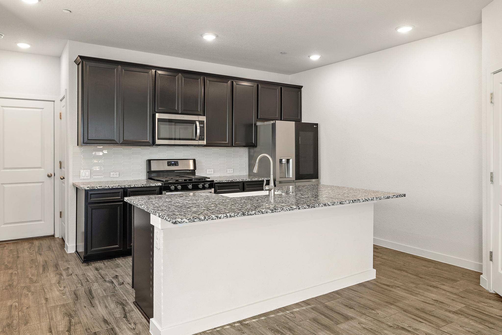 2500 FOREST CREEK DR #201, Round Rock, TX 78664