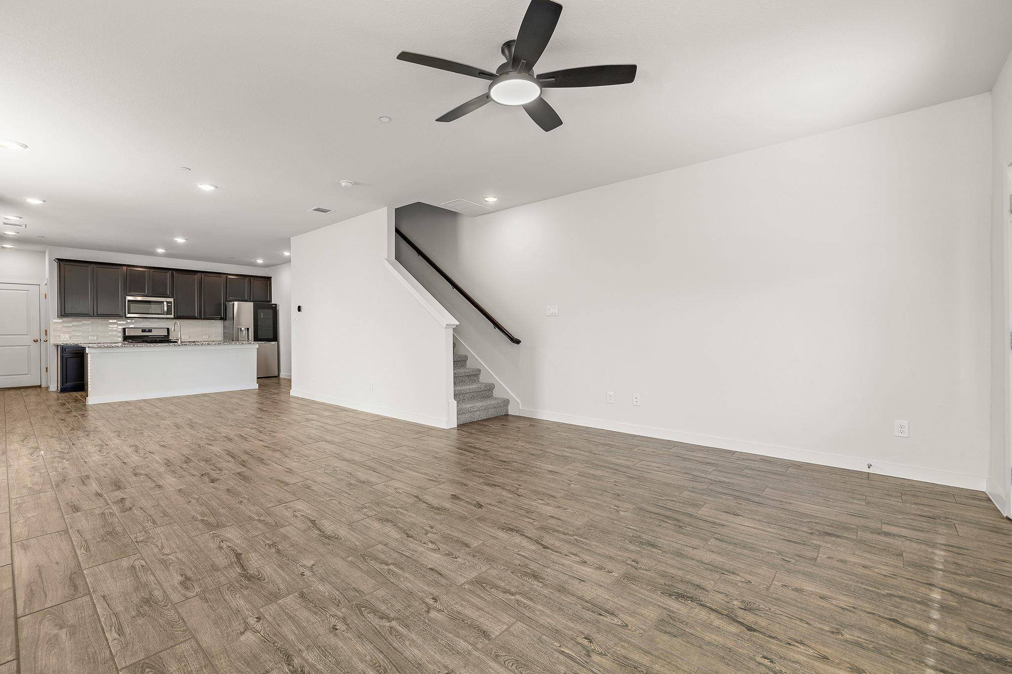 2500 FOREST CREEK DR #201, Round Rock, TX 78664