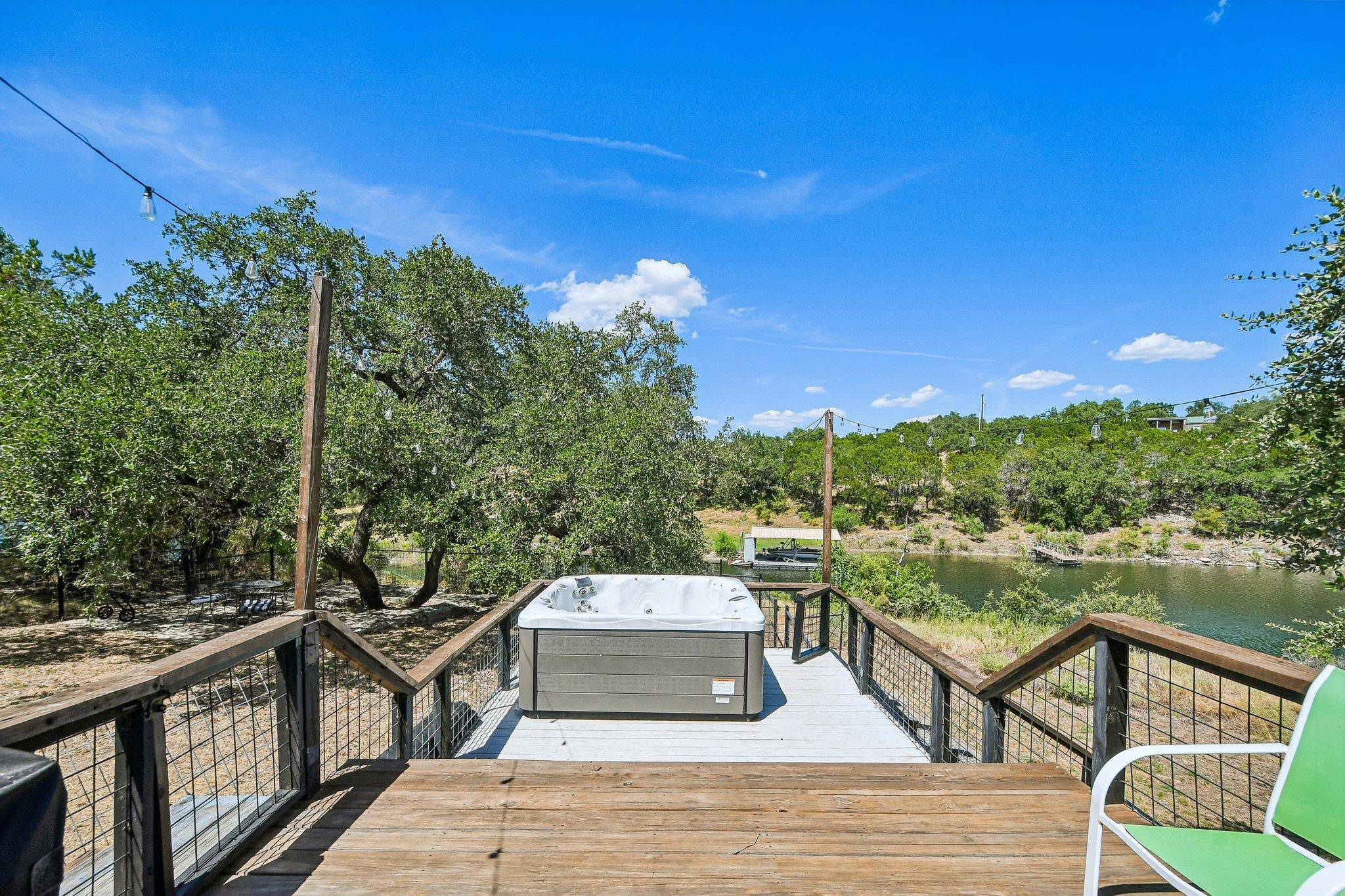 24000 Bluebird LN, Marble Falls, TX 78654