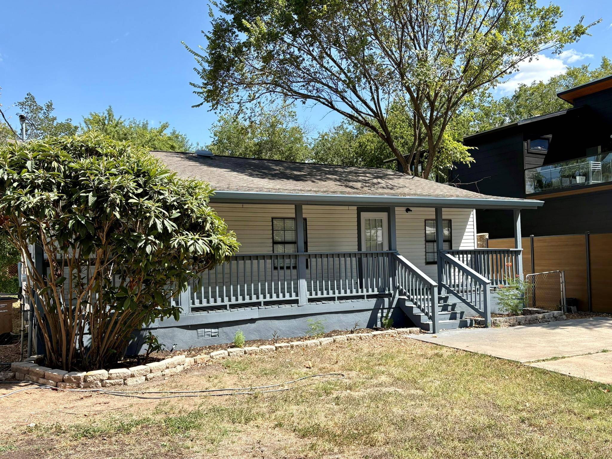1123 Christie DR, Austin, TX 78721