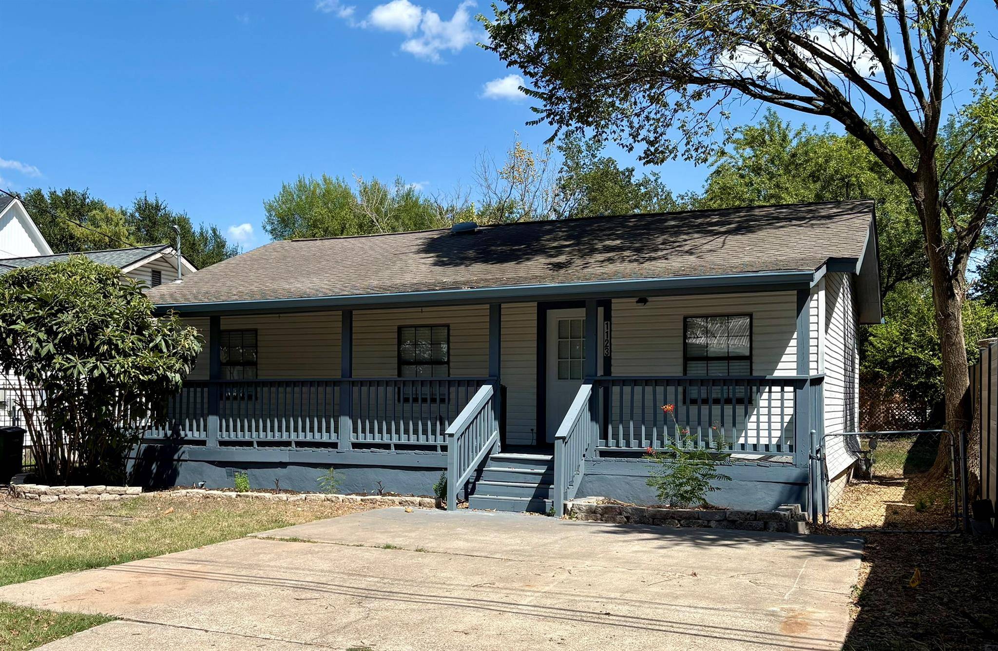1123 Christie DR, Austin, TX 78721