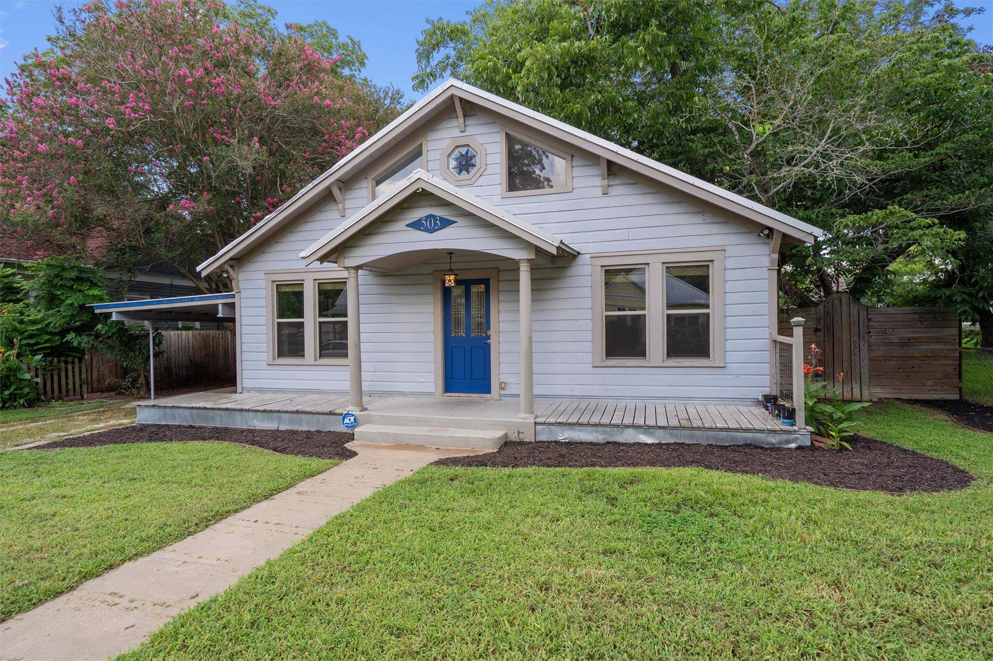 503 Short ST, Smithville, TX 78957