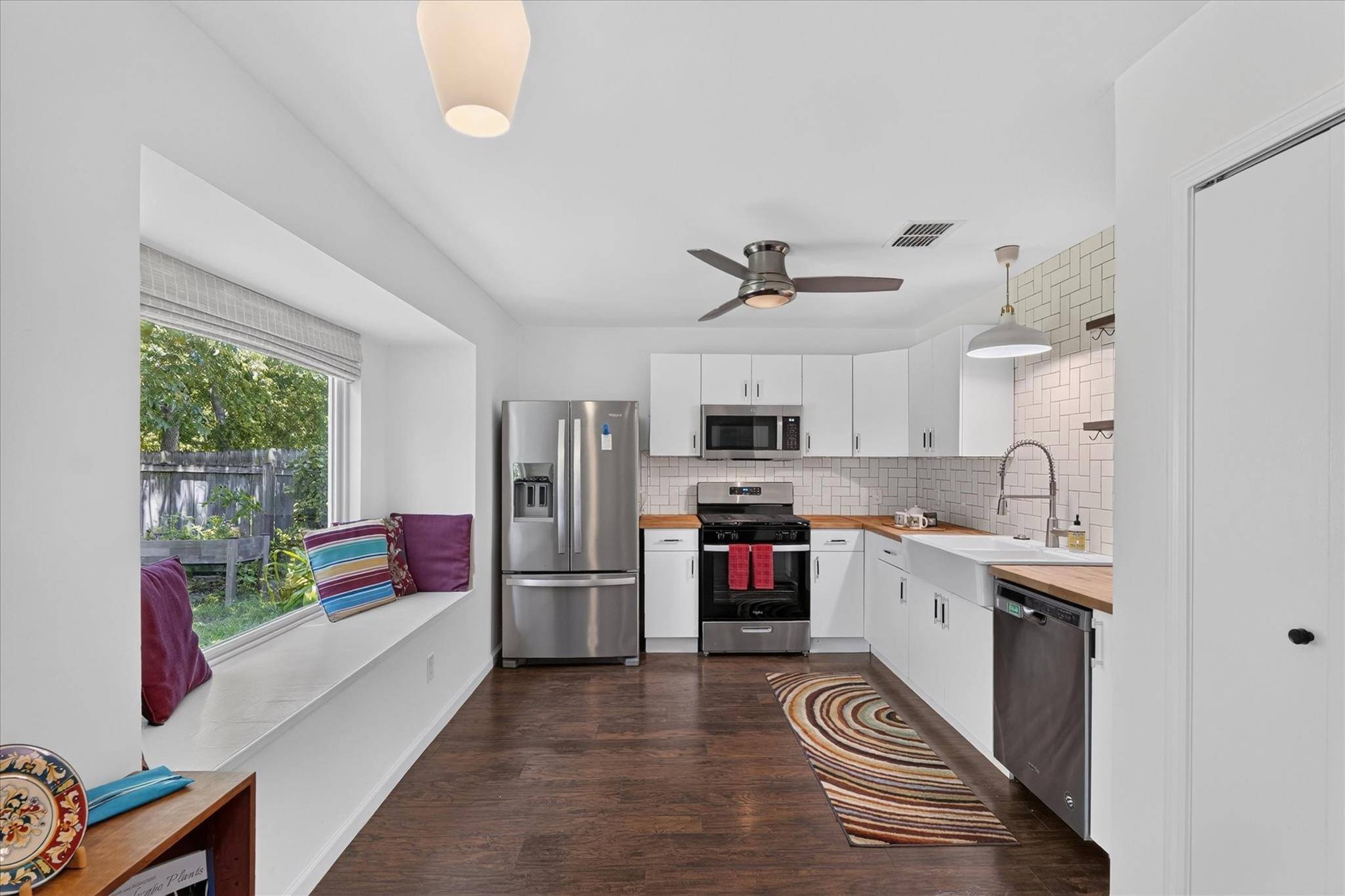 1213 Dunstan DR, Austin, TX 78745
