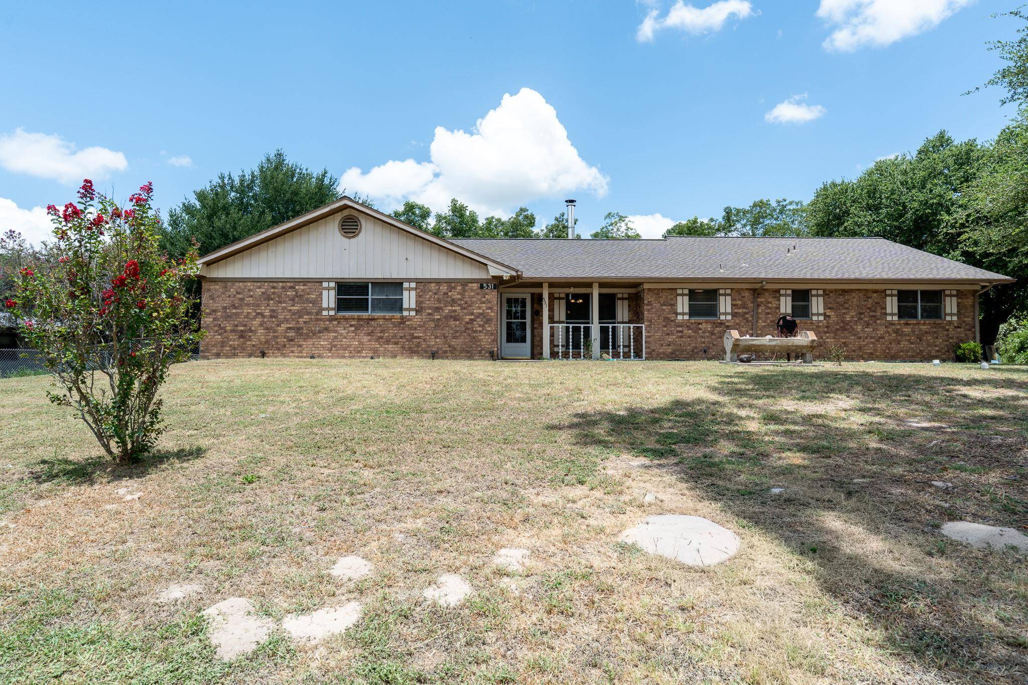 531 Sierra DR, Rockdale, TX 76567