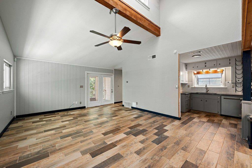 131 Belle DR, Wimberley, TX 78676