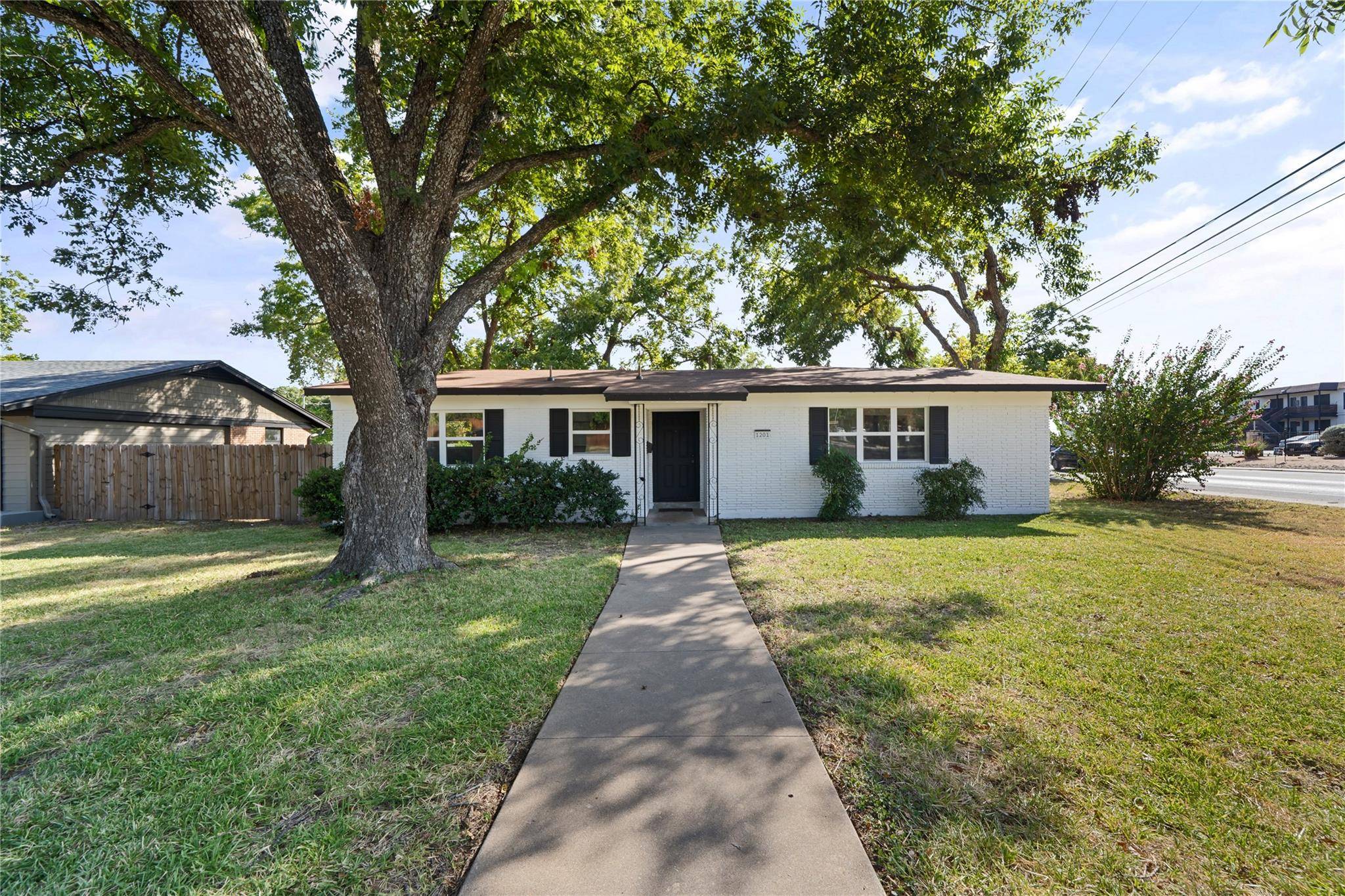 1201 Ridgehaven DR, Austin, TX 78723