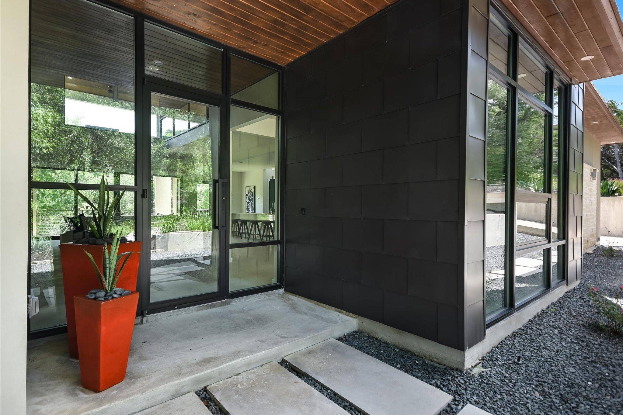 500 Laurel Valley RD, West Lake Hills, TX 78746