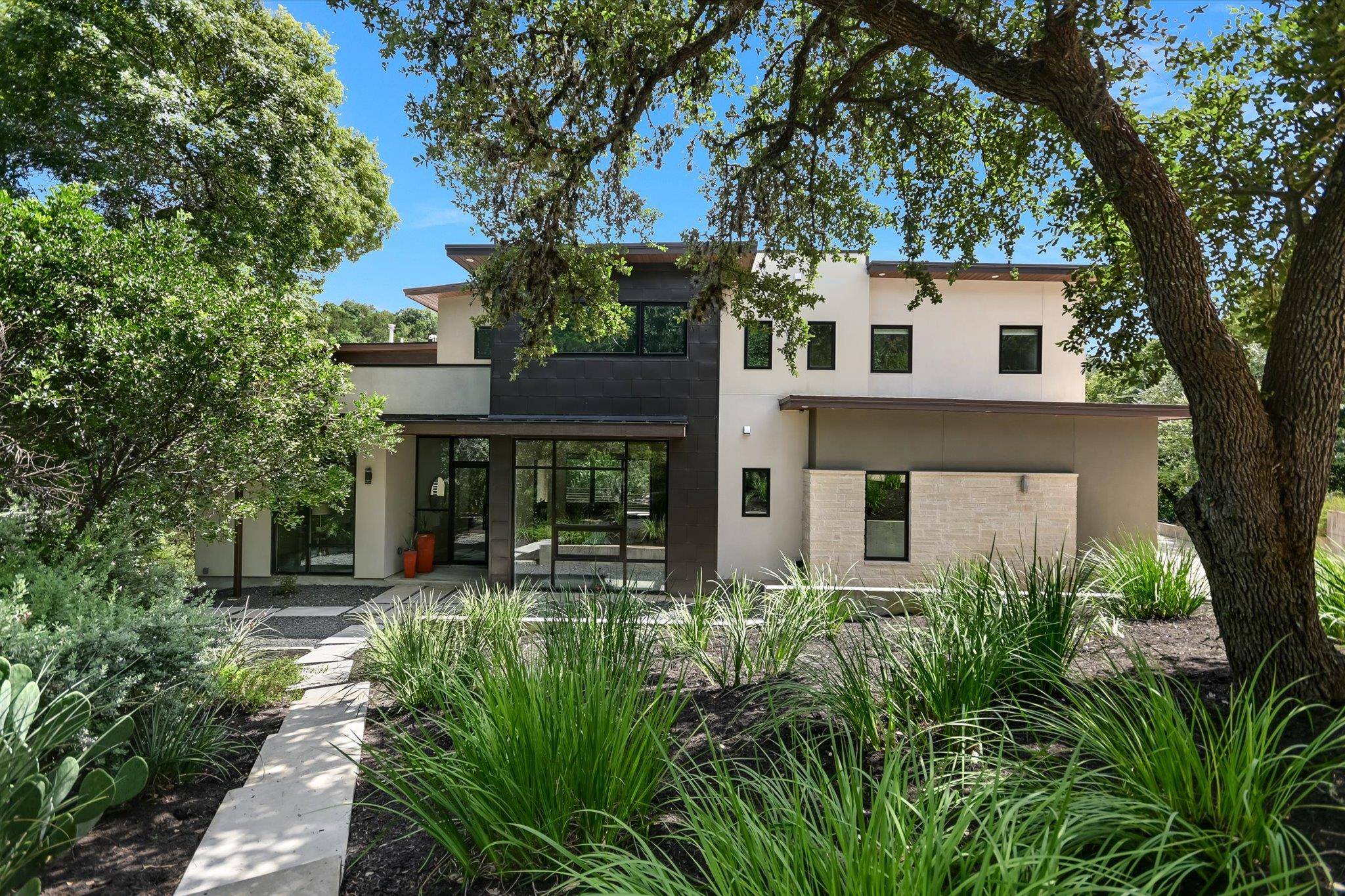 500 Laurel Valley RD, West Lake Hills, TX 78746