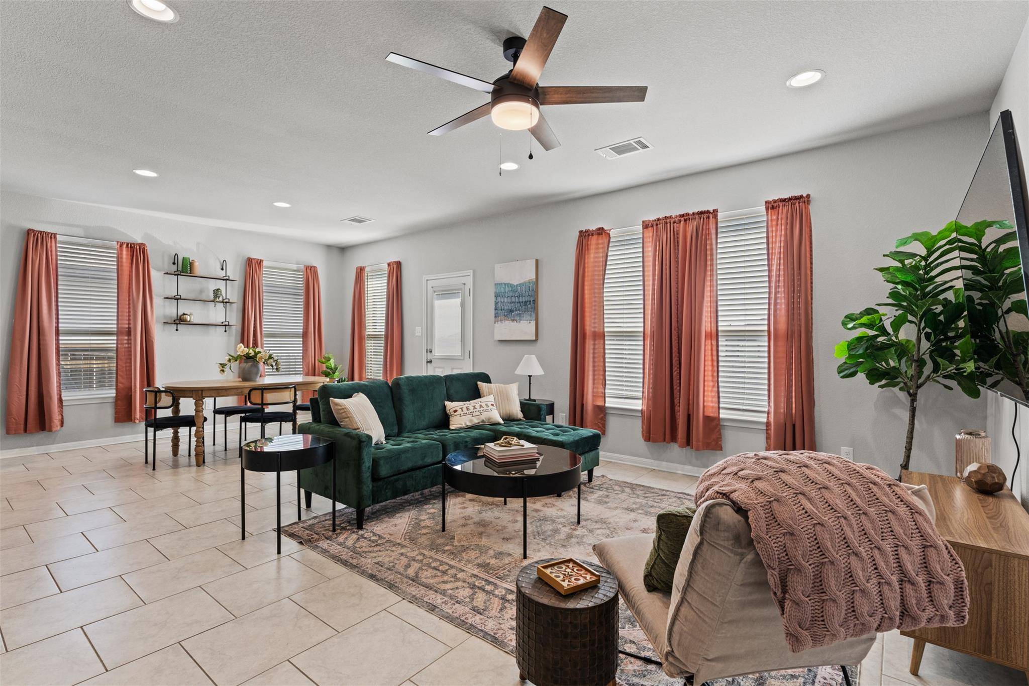 105 Kellys Heroes WAY, Jarrell, TX 76537