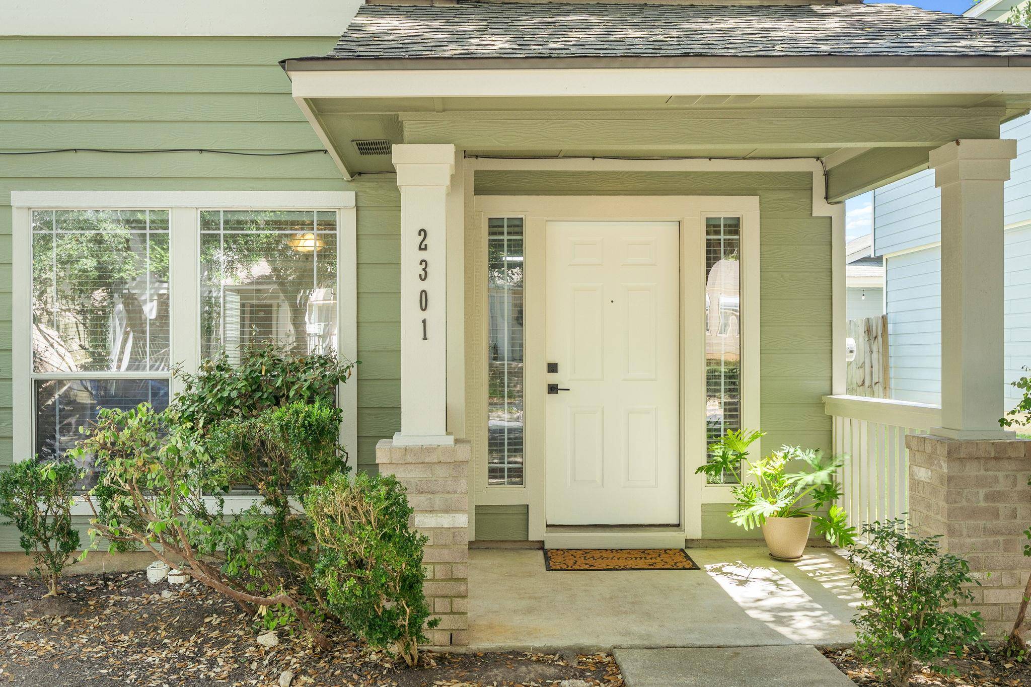 2301 Melissa Oaks LN, Austin, TX 78744