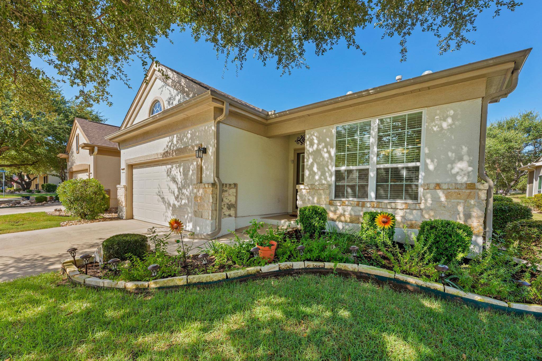 605 Farm Hill DR, Georgetown, TX 78633