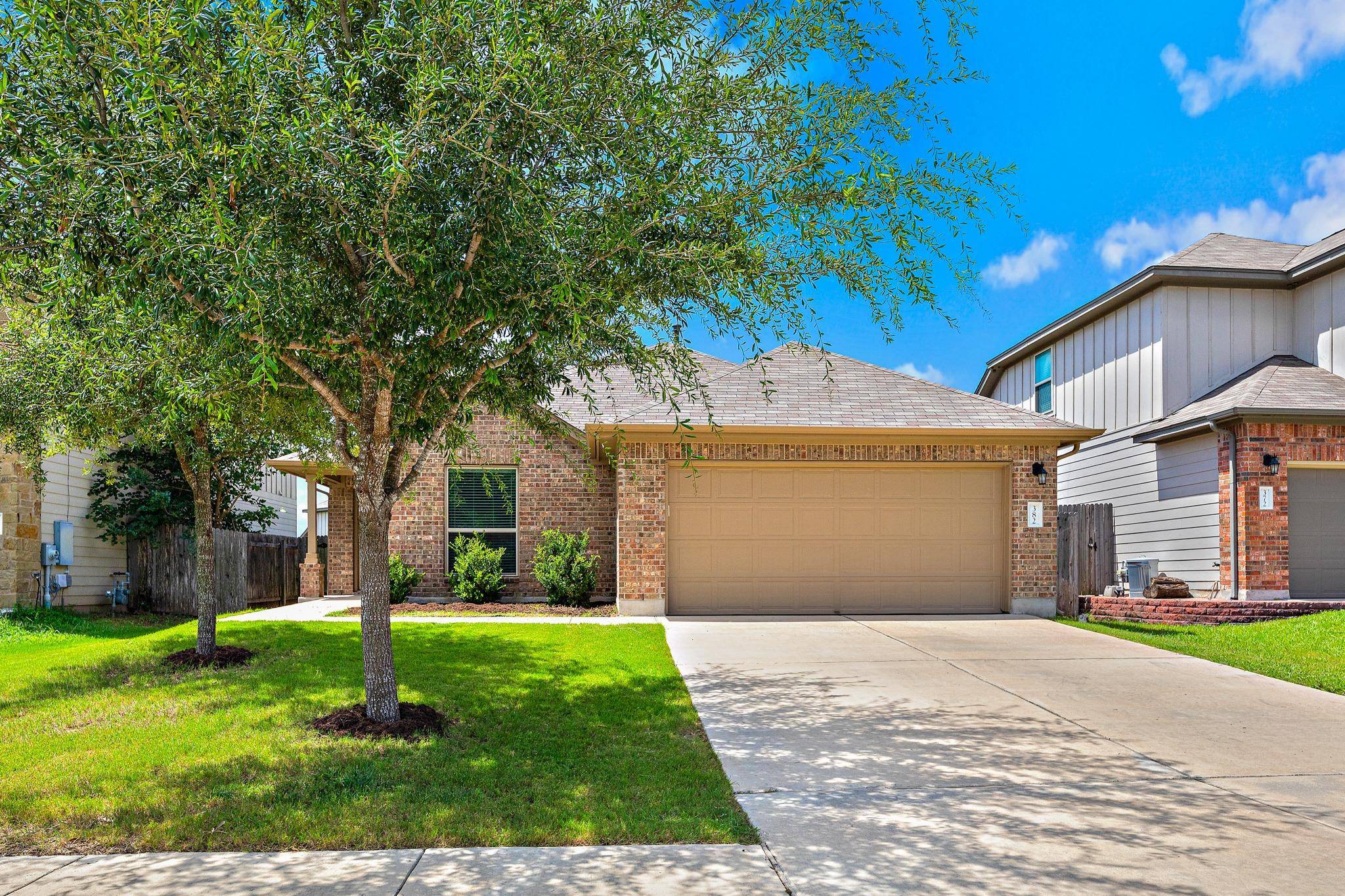 382 Limerick RD, Buda, TX 78610