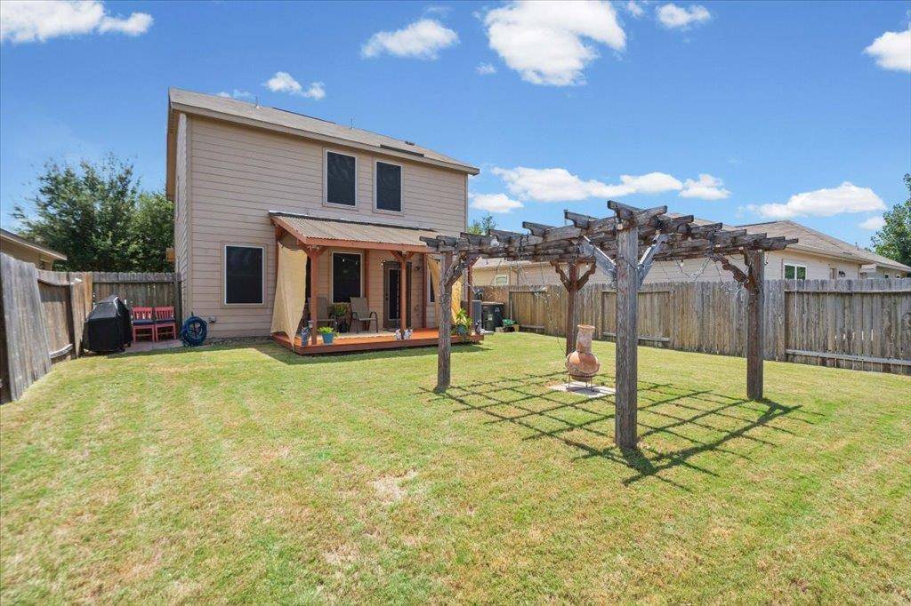 1476 Treeta TRL, Kyle, TX 78640