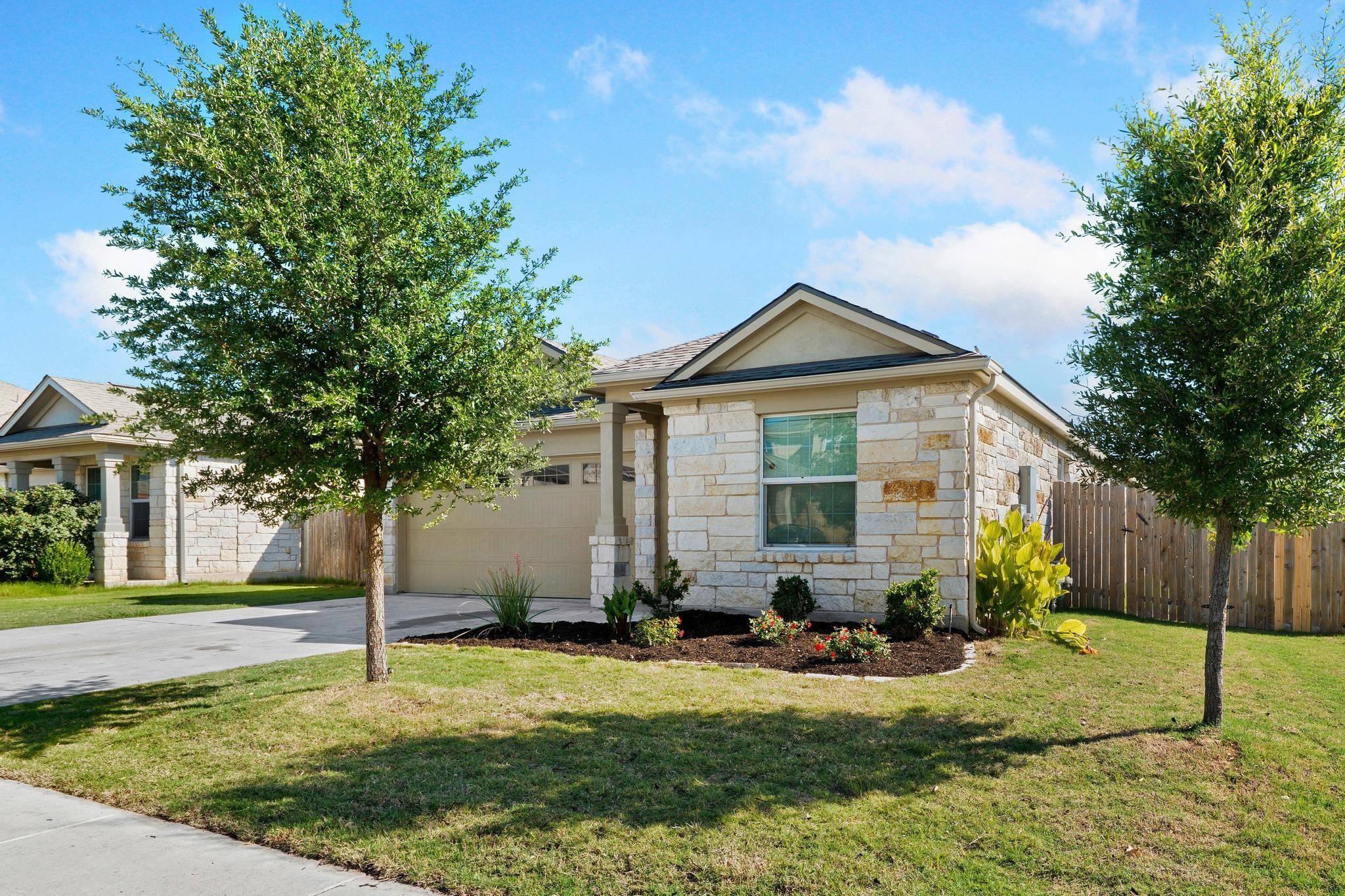 133 Konik RD, Georgetown, TX 78626
