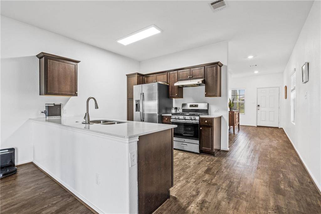 299 Emerald Green TRL, Buda, TX 78610