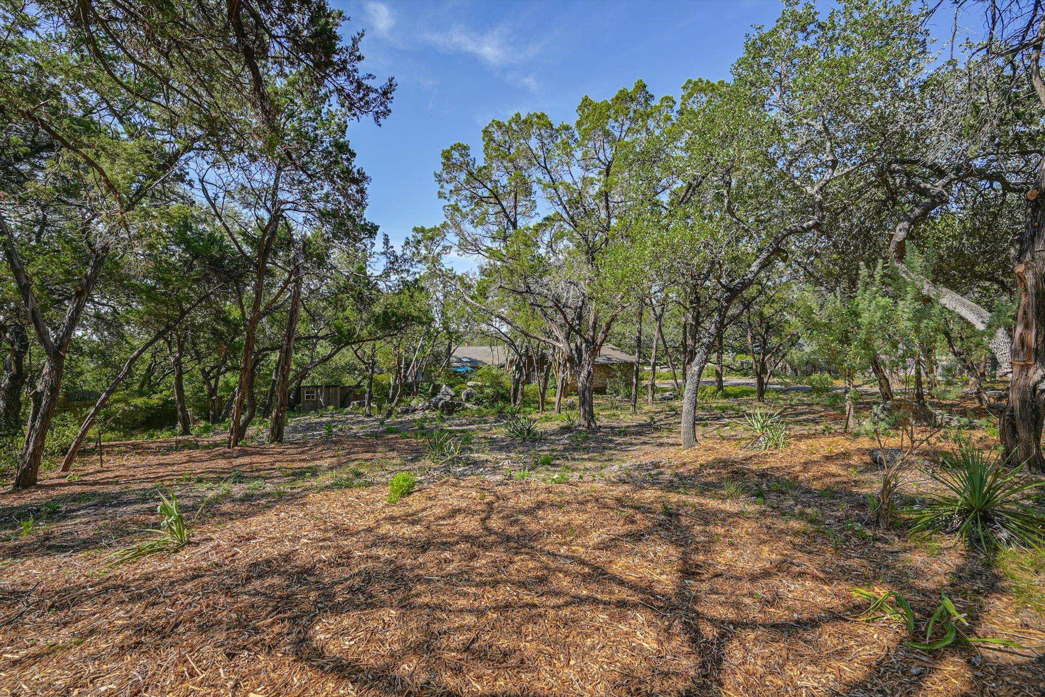1403 Redbud TRL, West Lake Hills, TX 78746