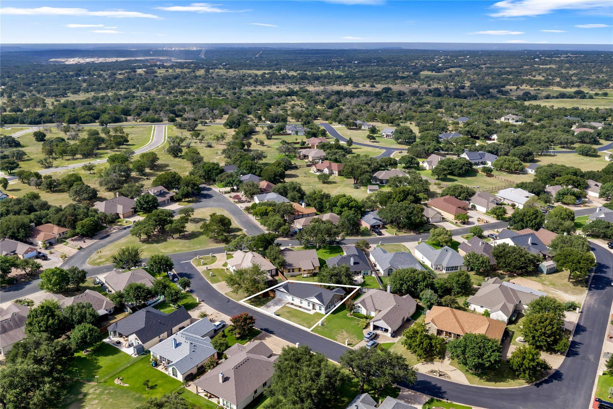 102 Fox CIR, Burnet, TX 78611
