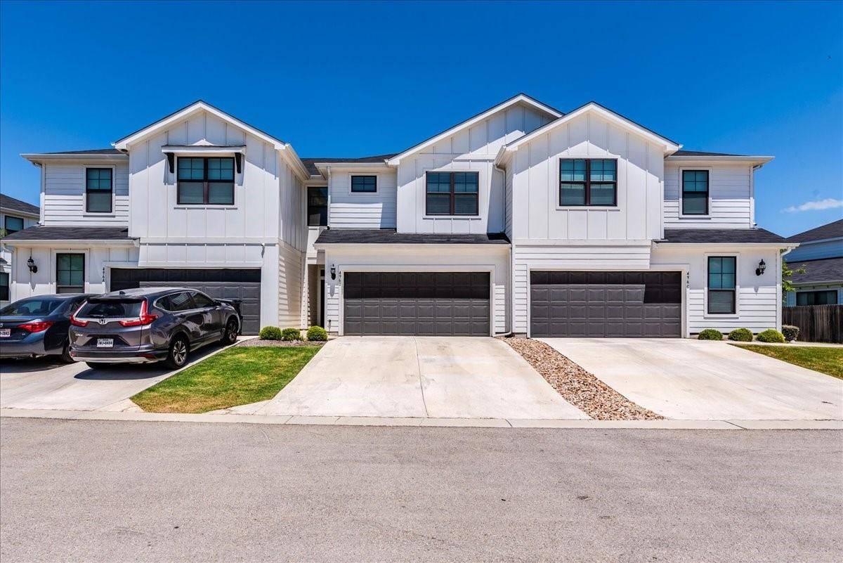 496 Fieldwood DR #B, Buda, TX 78610