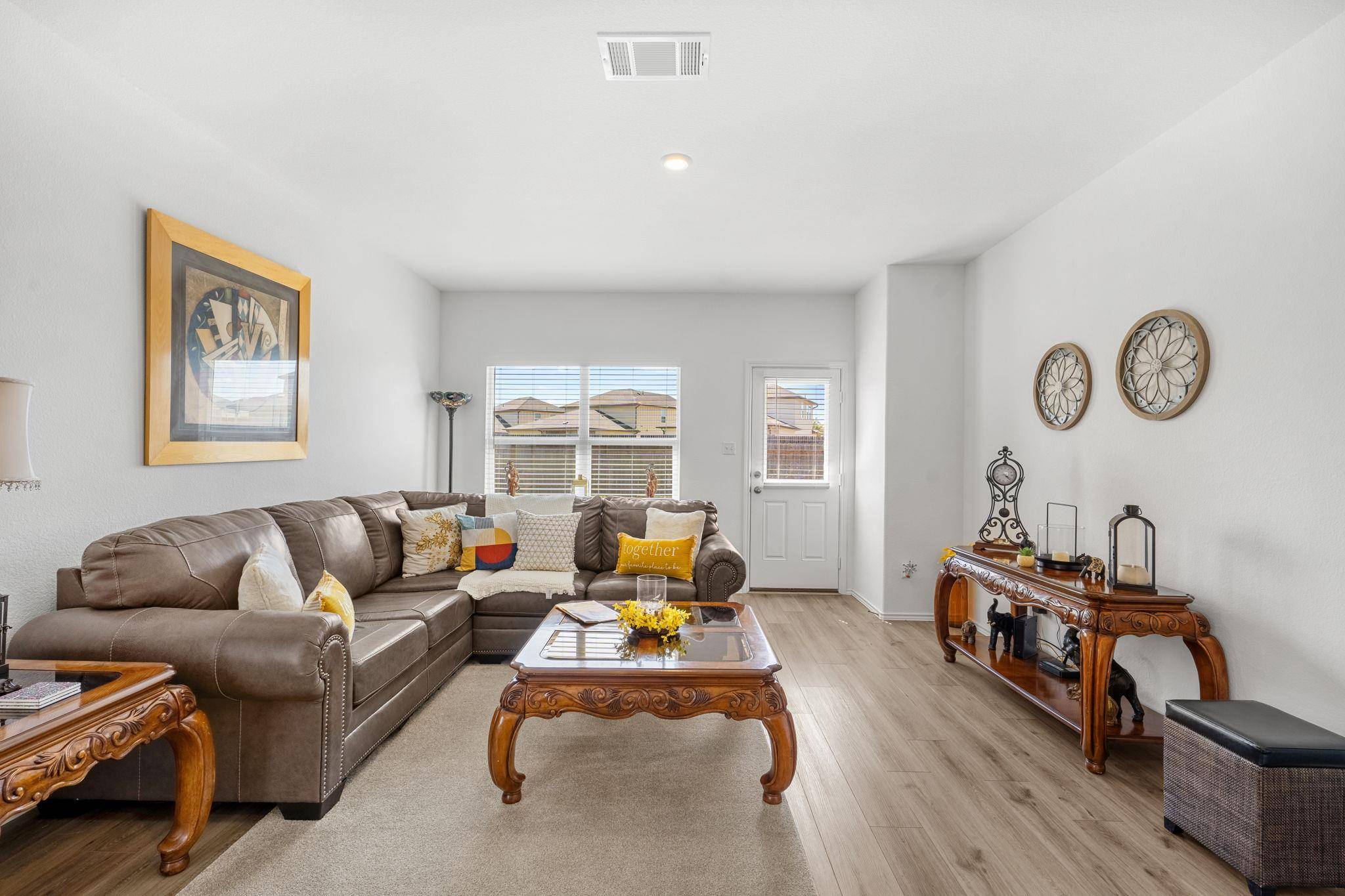200 Montego ST, Hutto, TX 78634