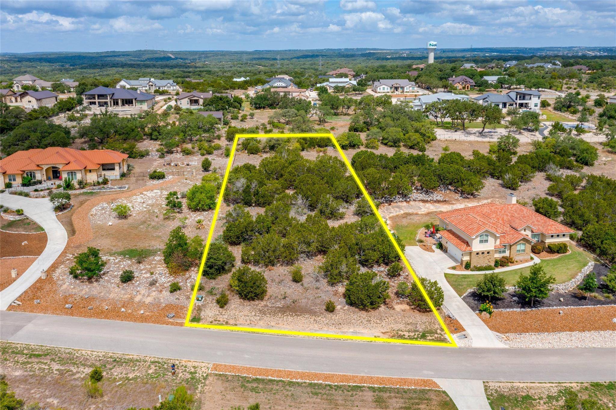 328 Valley LDG, New Braunfels, TX 78132