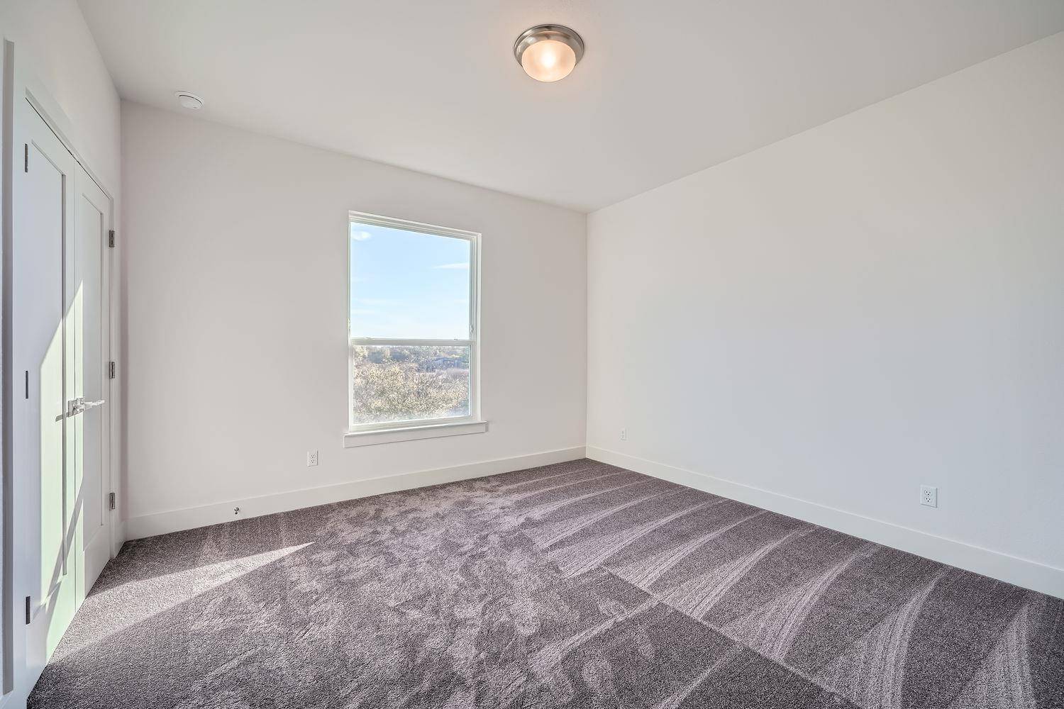 1531 N Red Bud LN #26, Round Rock, TX 78665