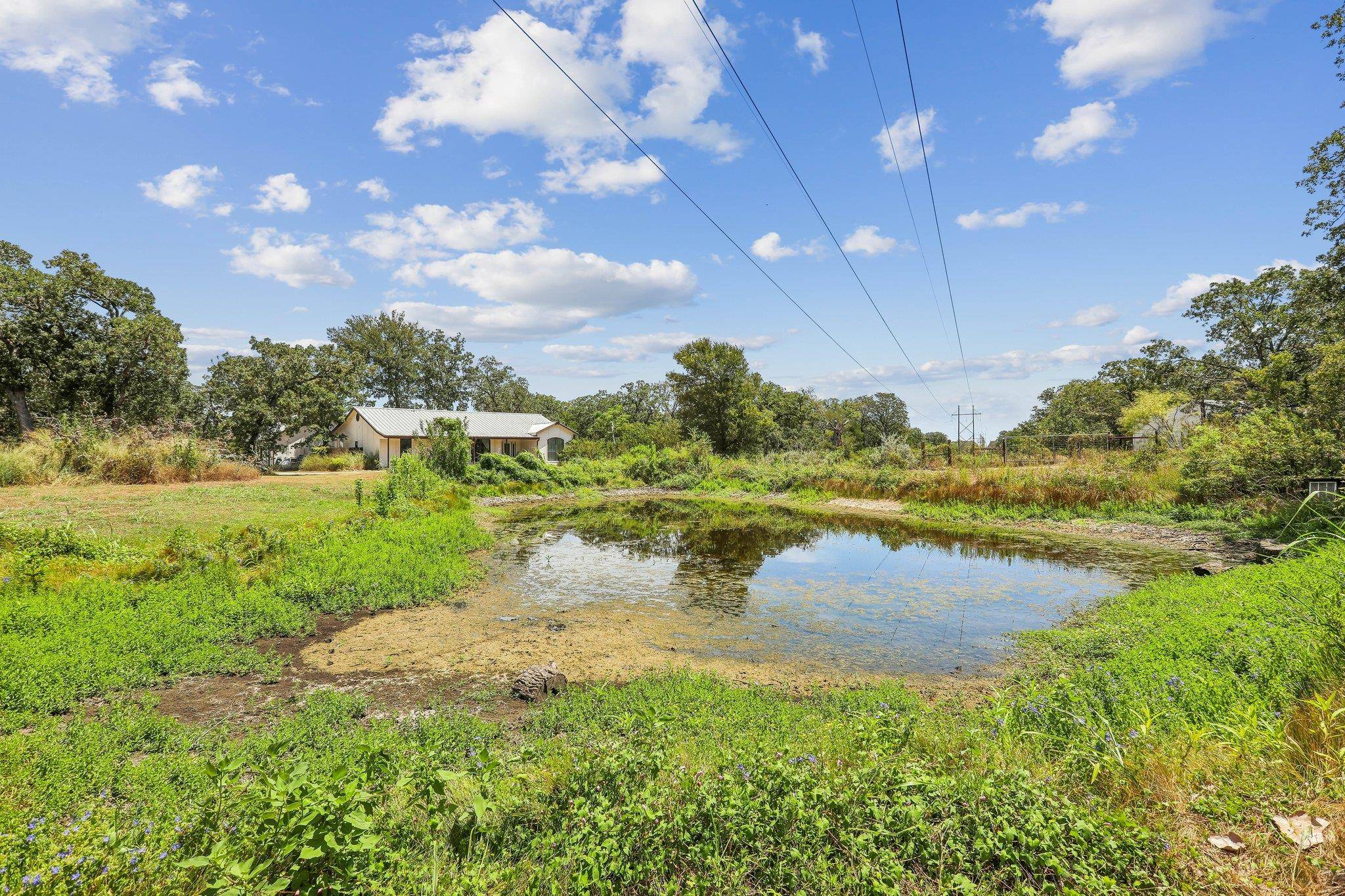 286 Simpson Ave, Cedar Creek, TX 78612