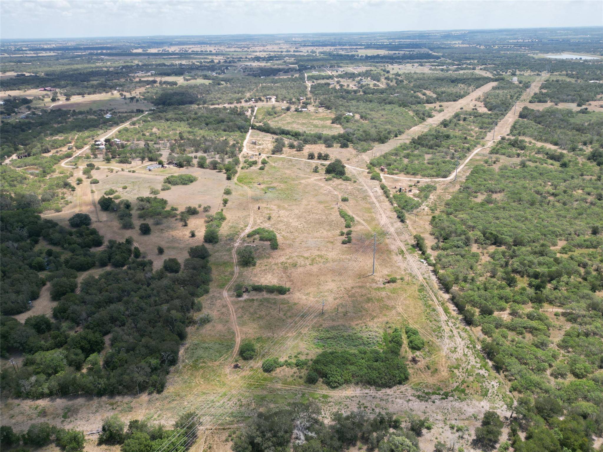 3200 Cattlemens ROW, Lockhart, TX 78644