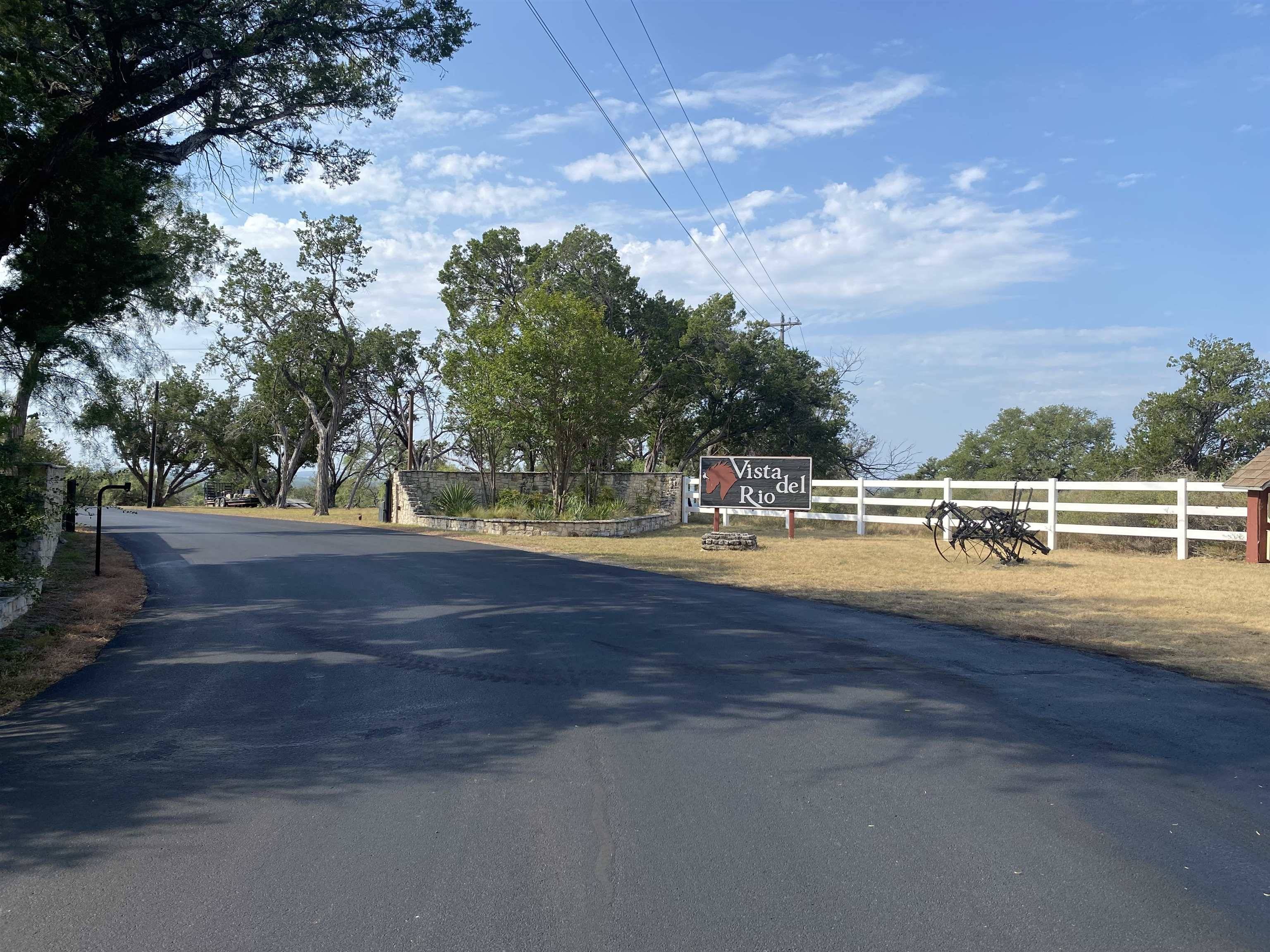 1300 Avenida Serena, Marble Falls, TX 78654