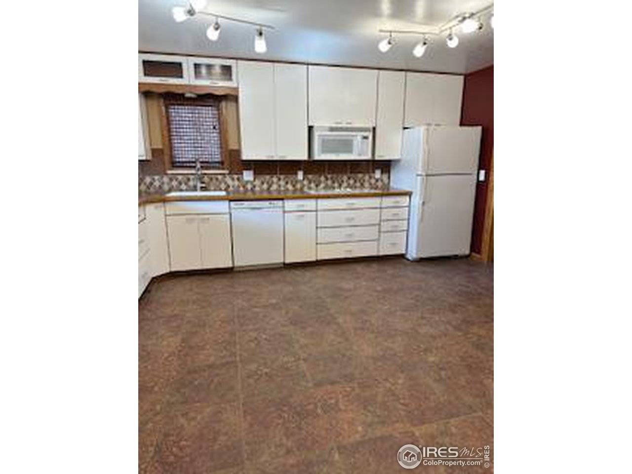 27563 Highway 63, Akron, CO 80720