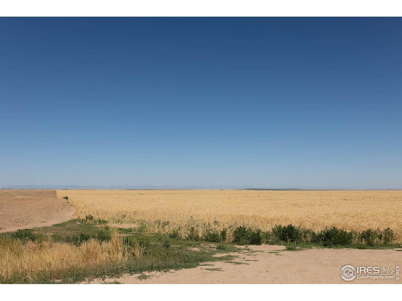 2 104th Avenue, Bennett, CO 80102