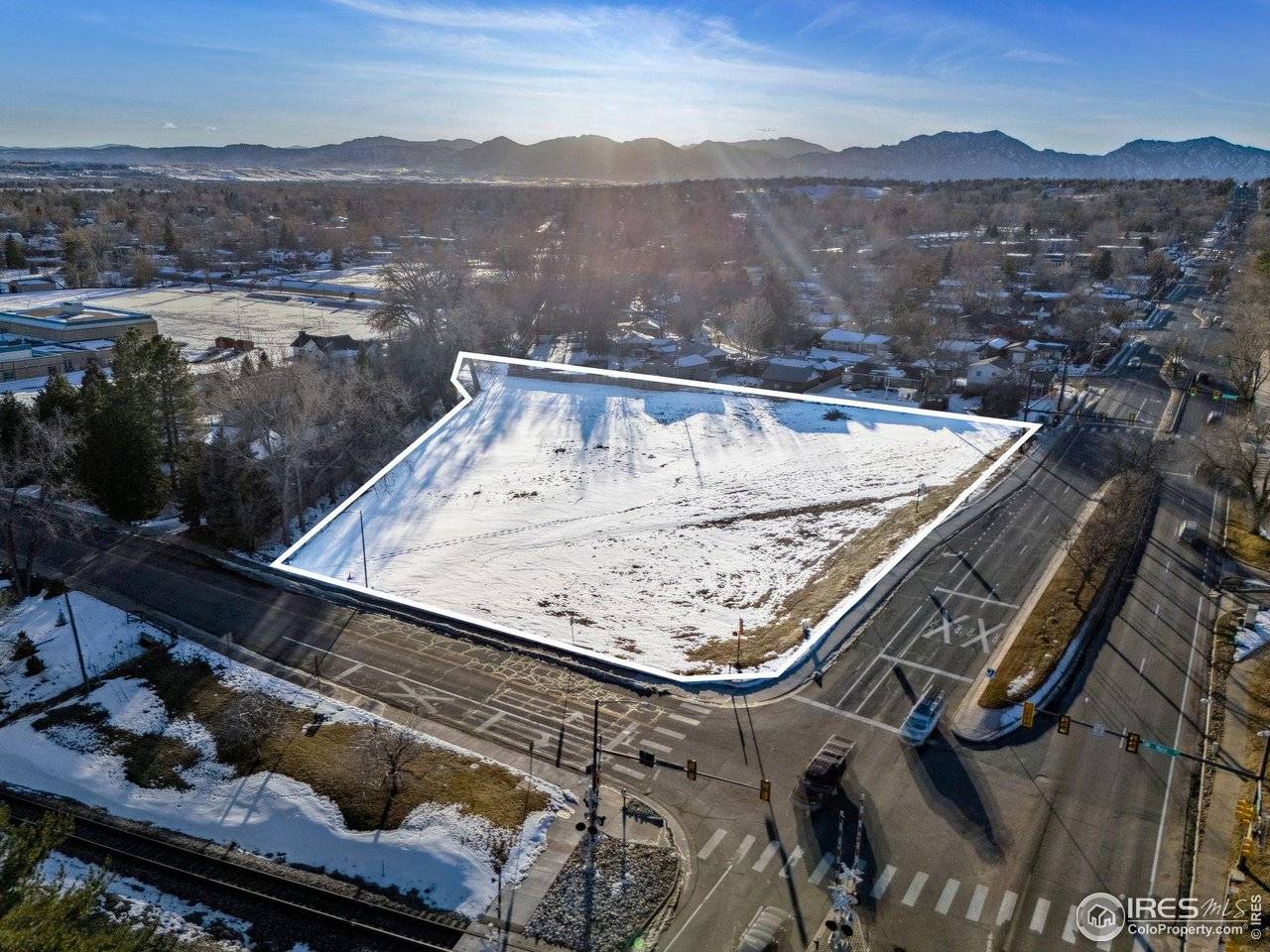 1655 Main, Louisville, CO 80027