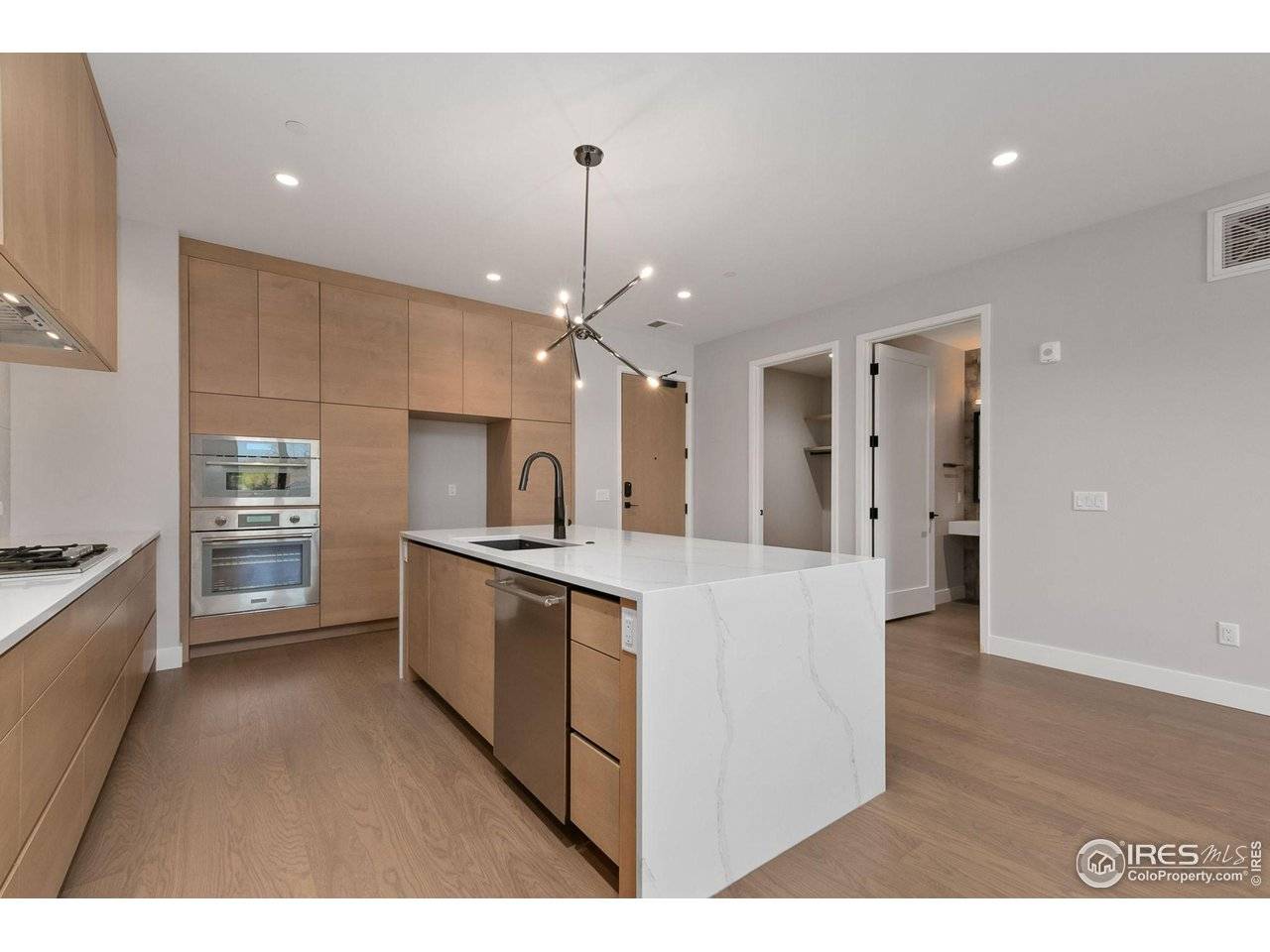 205 E 6th #302, Loveland, CO 80537
