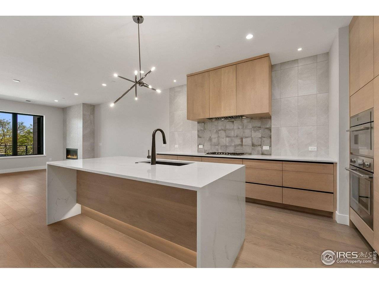 205 E 6th #302, Loveland, CO 80537