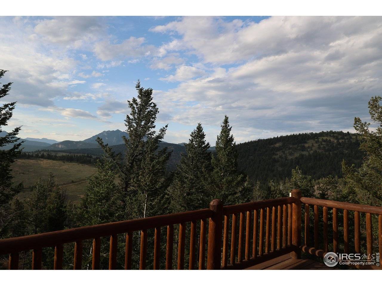 254 Arrowood, Lyons, CO 80540