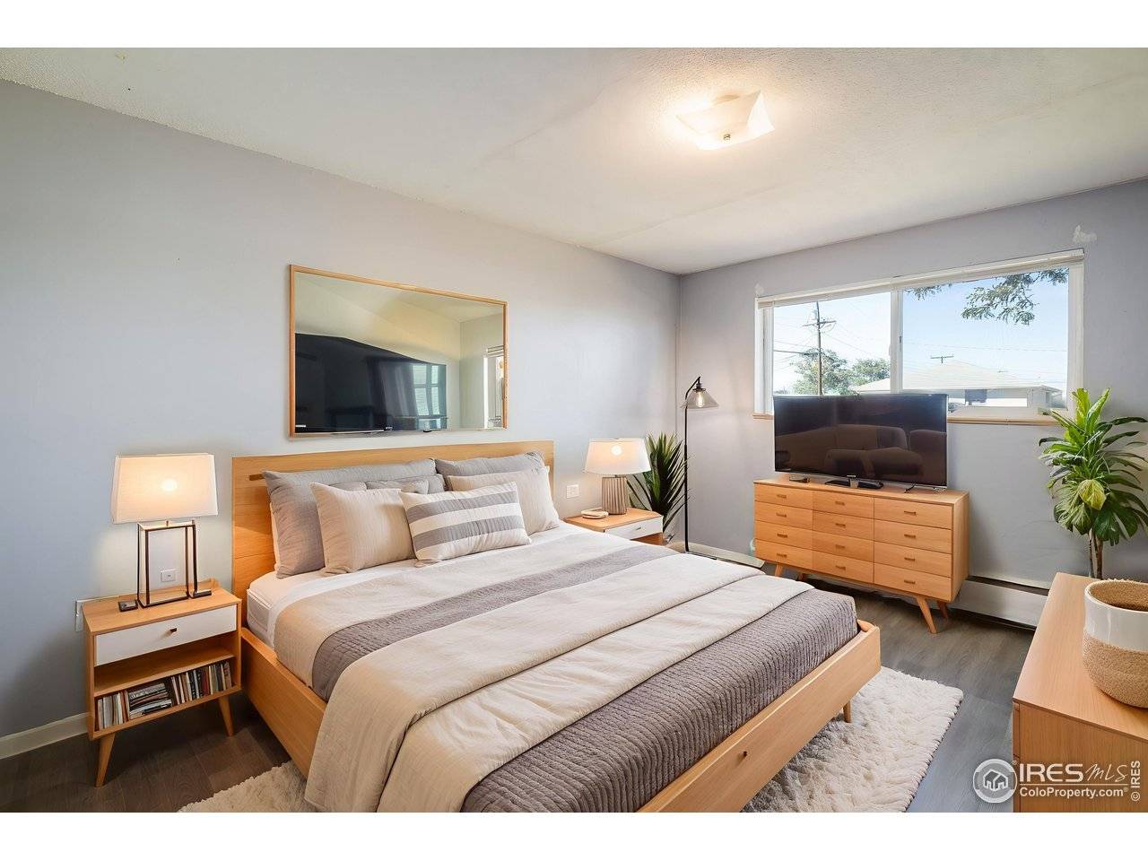 1391 Lima, Aurora, CO 80010