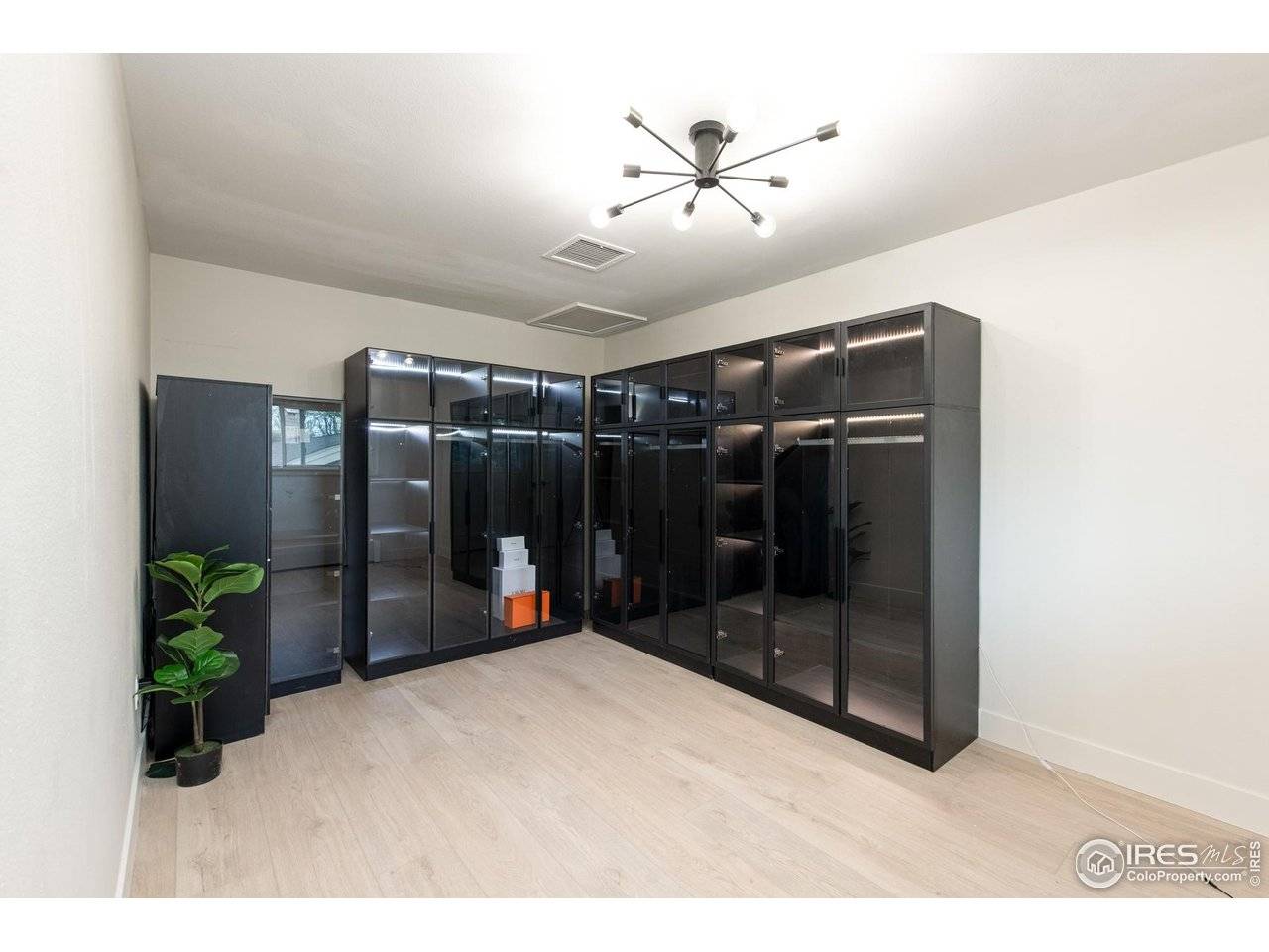 7453 E Jefferson, Denver, CO 80237