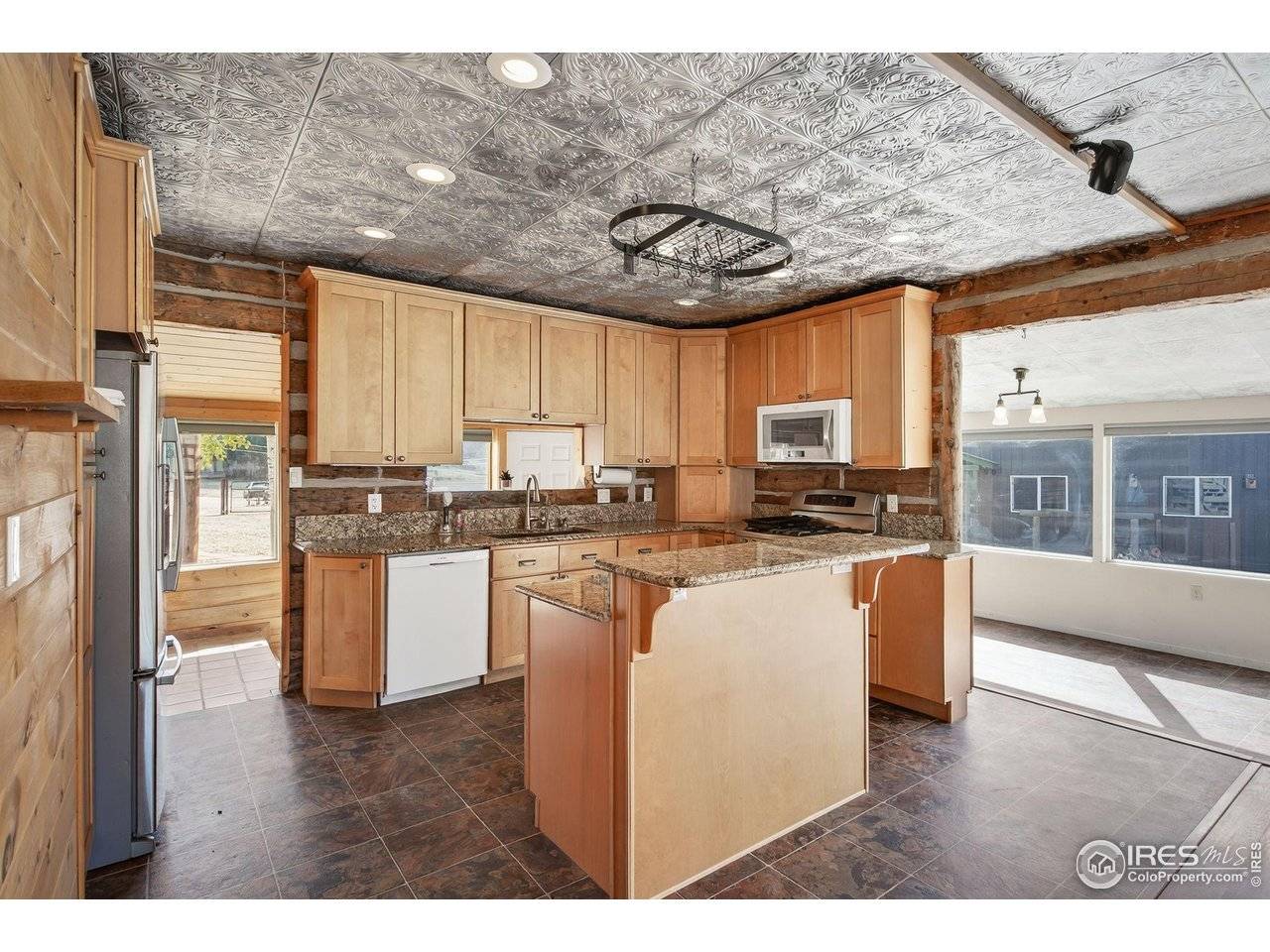2848 Slater Creek, Florissant, CO 80816