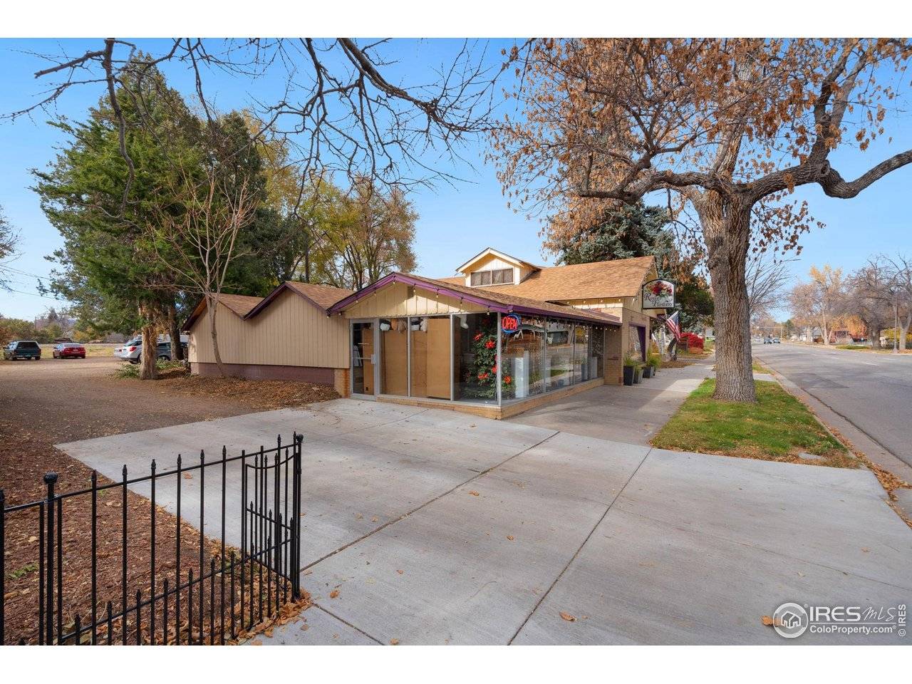 863 Cleveland, Loveland, CO 80537