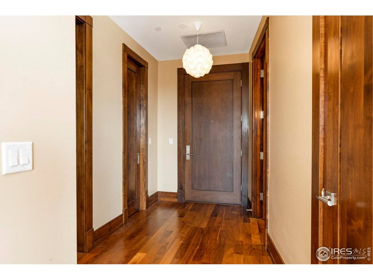1077 Canyon #304, Boulder, CO 80302
