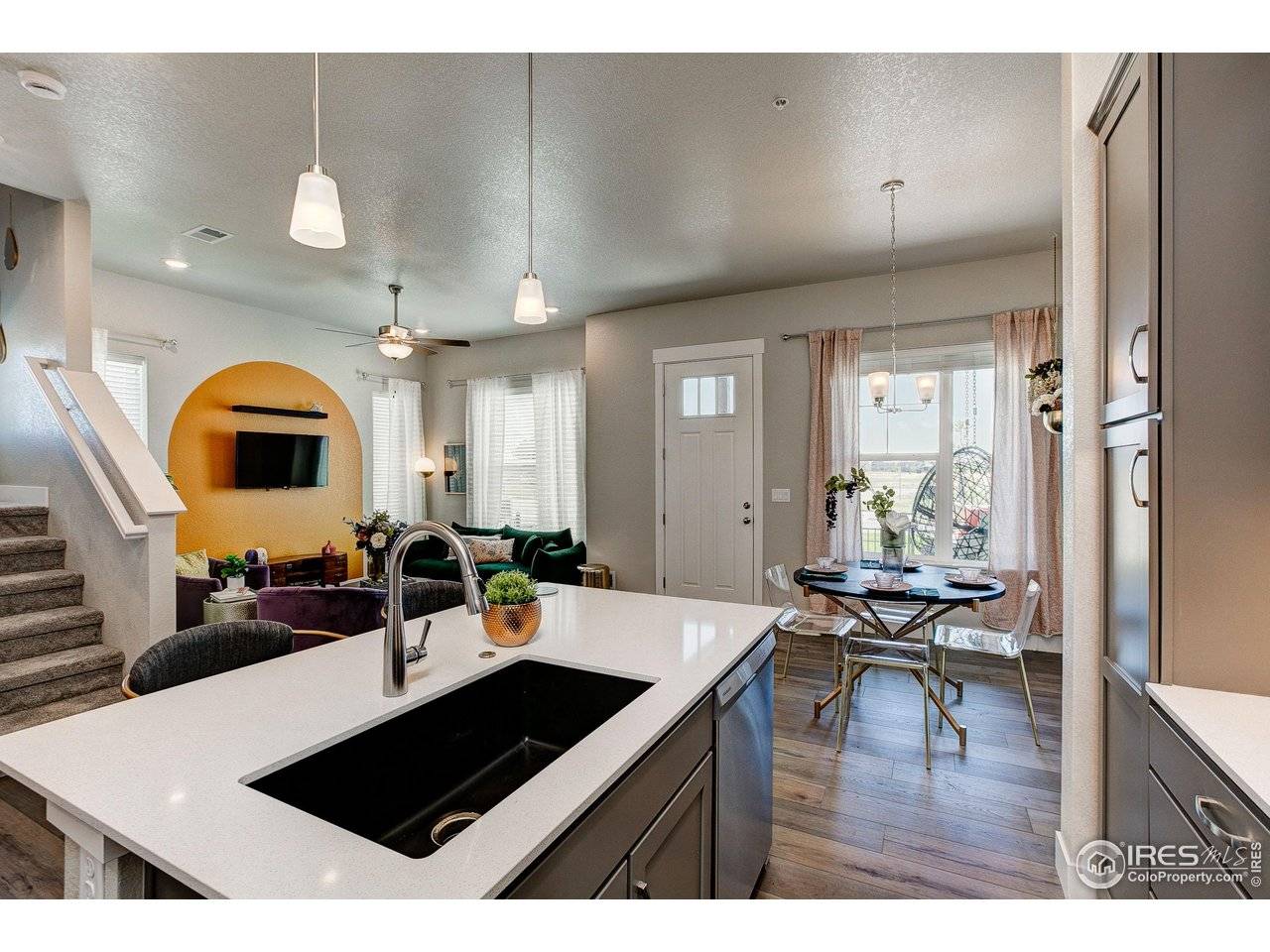 6784 Maple Leaf, Timnath, CO 80547