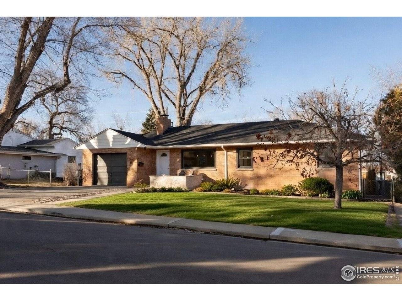 6 Sunset, Longmont, CO 80501