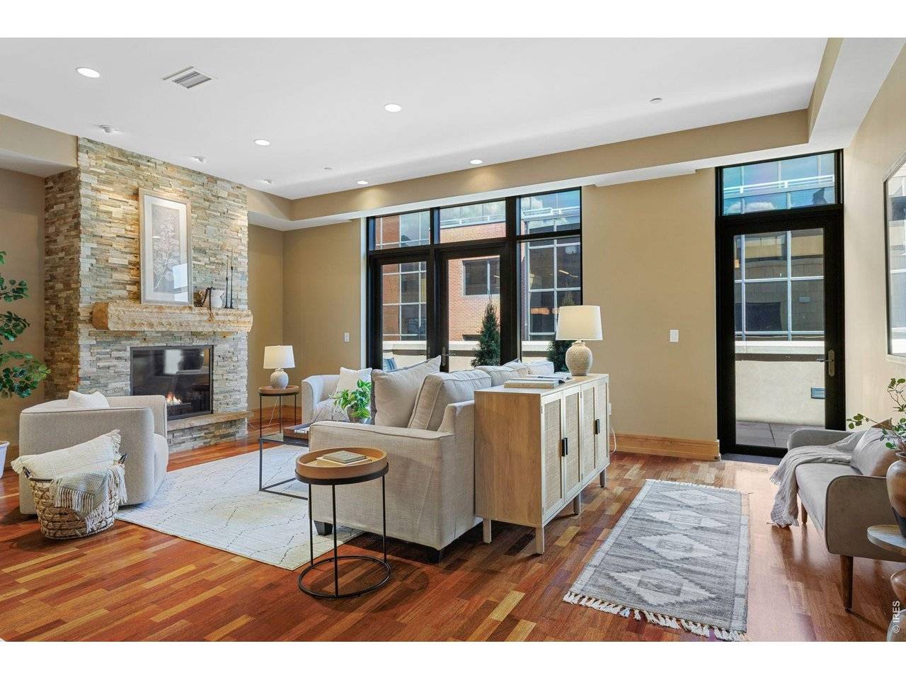 1077 Canyon #305, Boulder, CO 80302