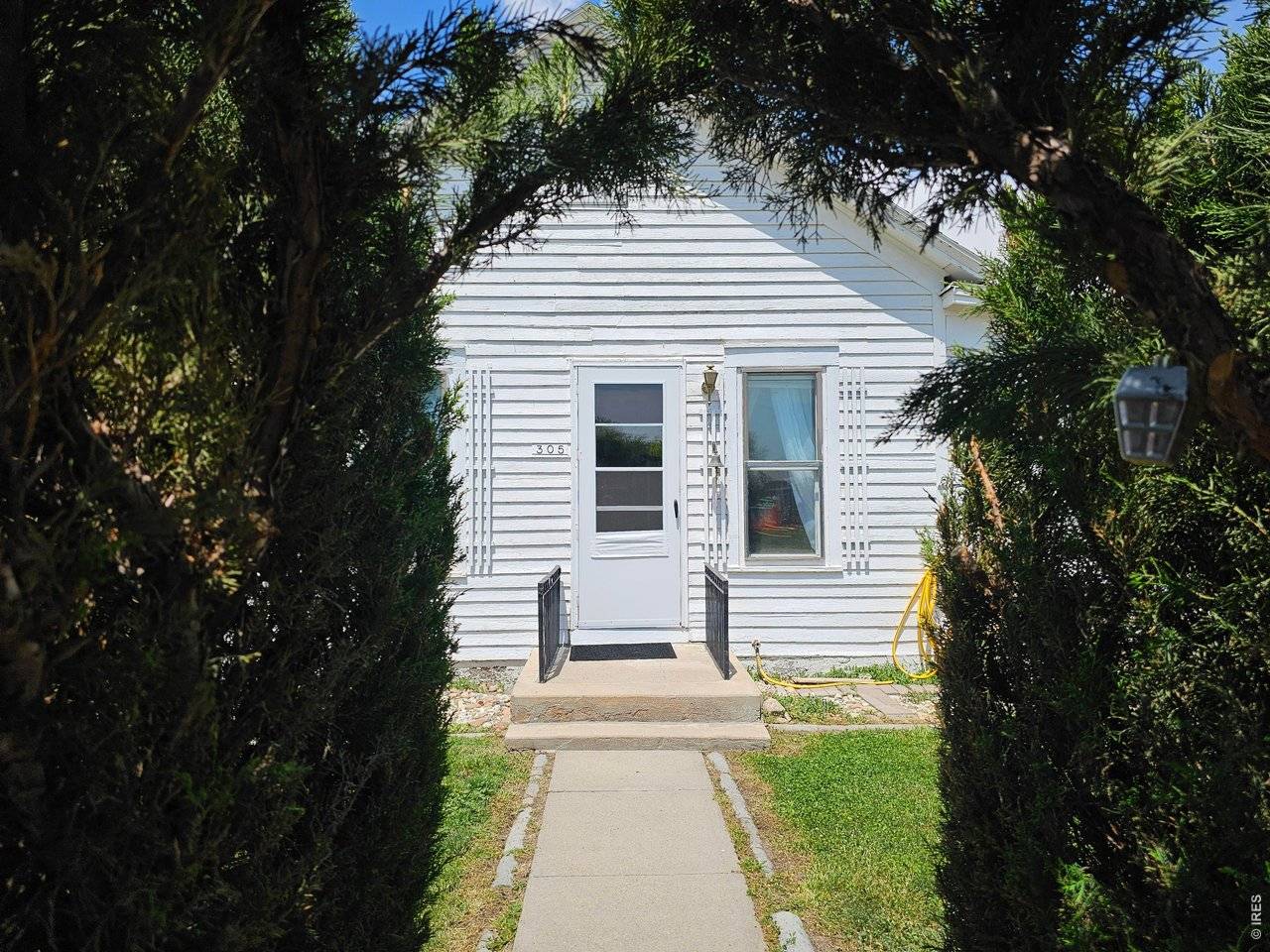 305 W 1st, Iliff, CO 80736