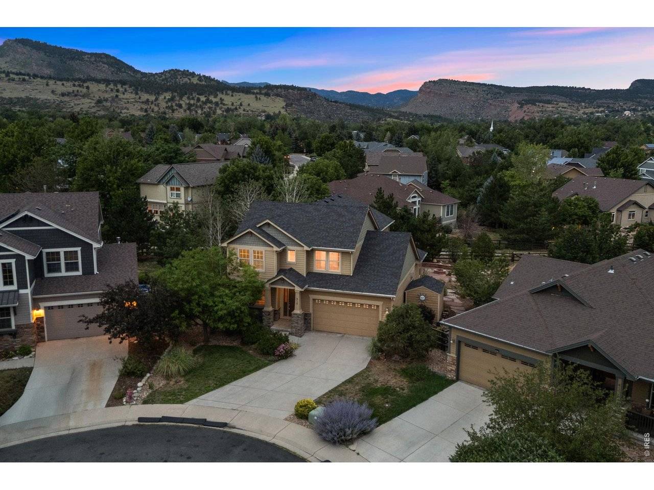 413 Raymond, Lyons, CO 80540