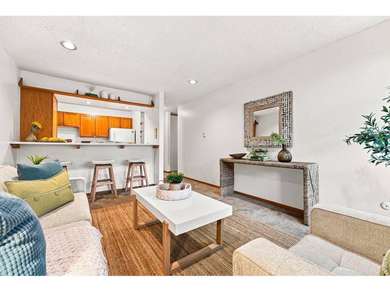 2707 Valmont #311D, Boulder, CO 80304
