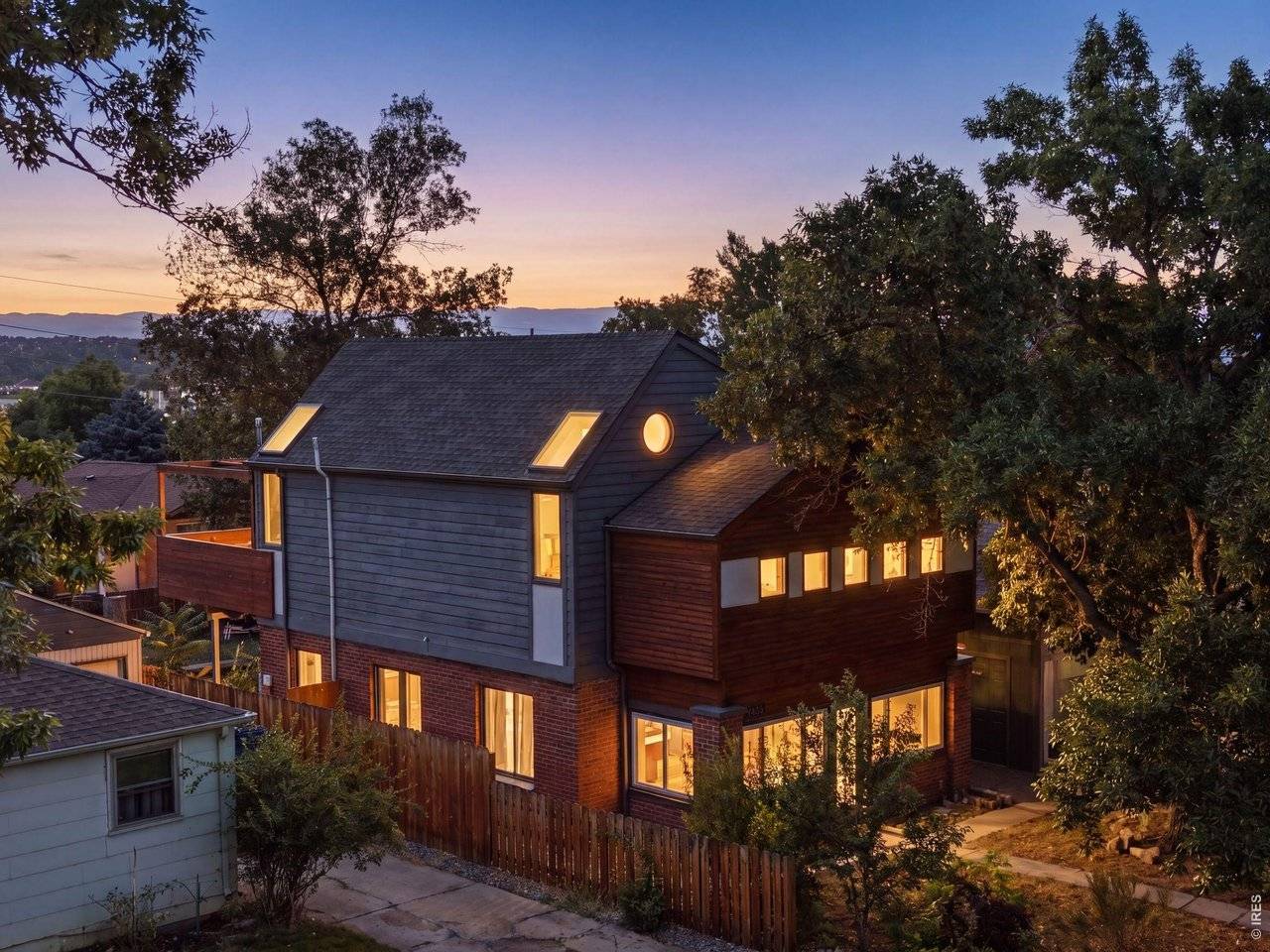 5325 S Crocker, Littleton, CO 80120