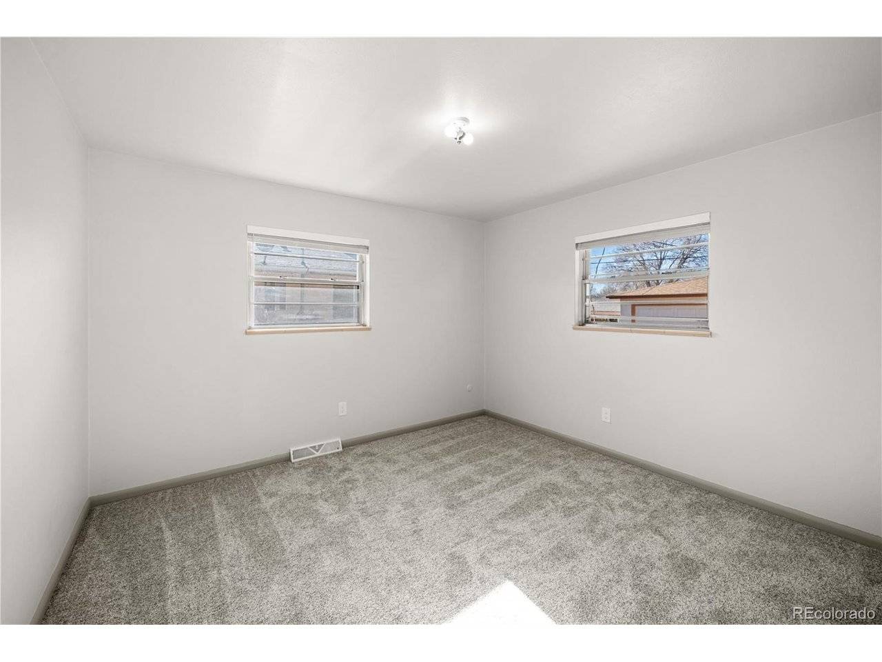943 Bragdon, Pueblo, CO 81004