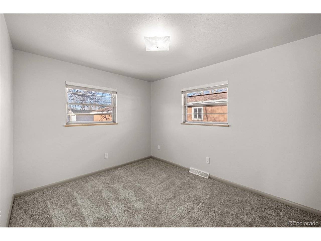943 Bragdon, Pueblo, CO 81004